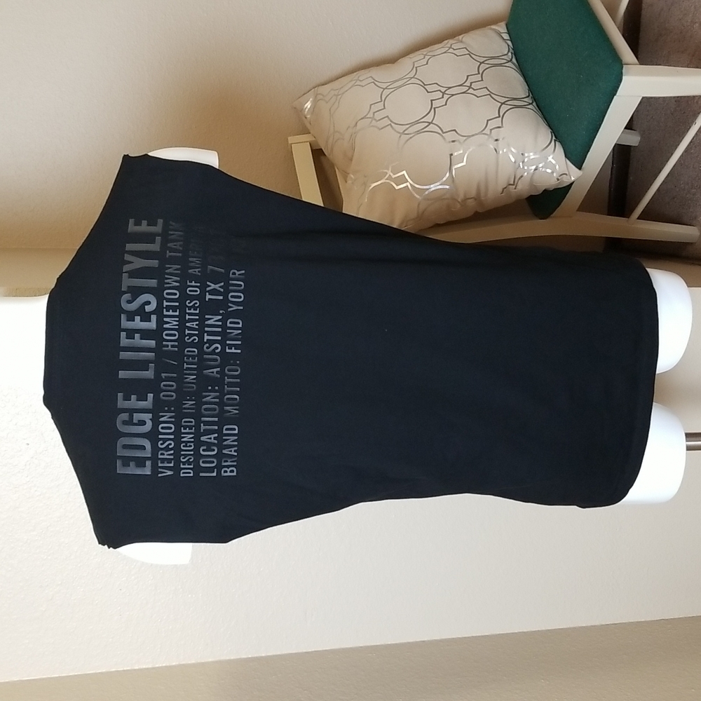 New Black Muscle Tank Graphic Tee Small